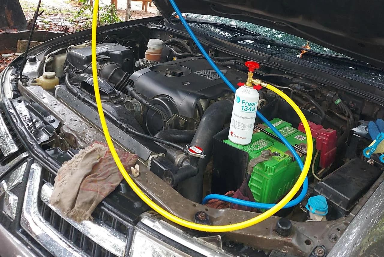 AC Gas Refill